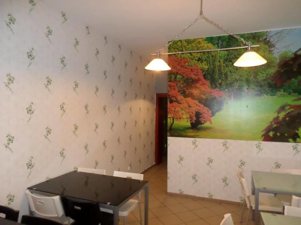 Hostel Krokodyl Varšava Exteriér fotografie